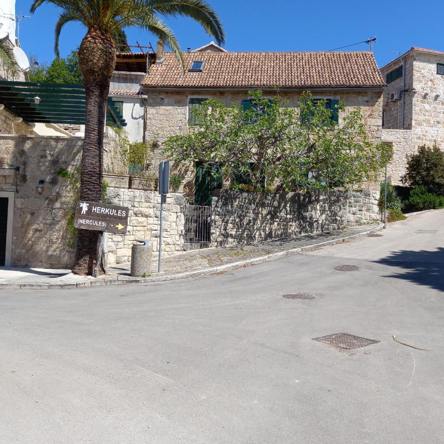Kuca Za Odmor Skalina - Sea View Villa Сплитска Екстериор снимка