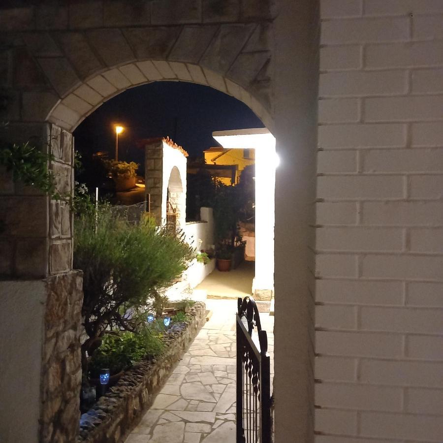 Kuca Za Odmor Skalina - Sea View Villa Сплитска Екстериор снимка